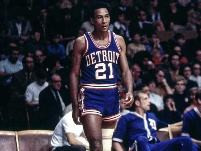 出了一项重 出了一项重