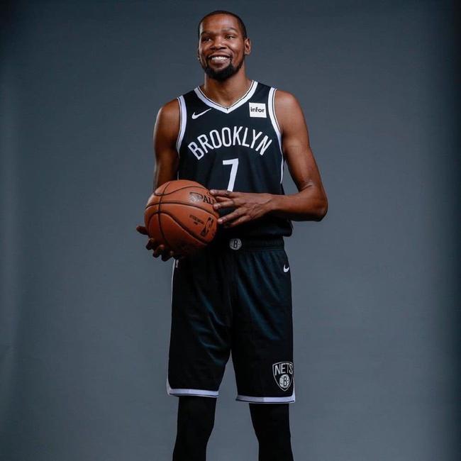 以其出色的 以其出色的